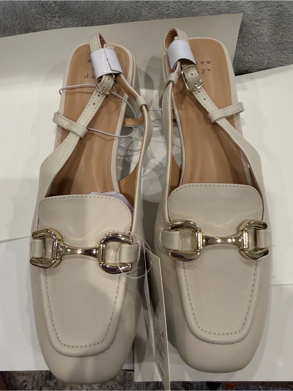 a new day Justina Cream Slingback Block Heels w/ Chain Accent cream size 10 NIB
